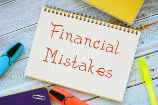 Financial Mistakes phrase on the page.